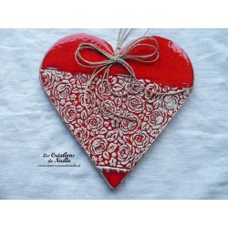 Coeur Hansi en céramique, couleur rot und wiss, impression roses anciennes, à suspendre