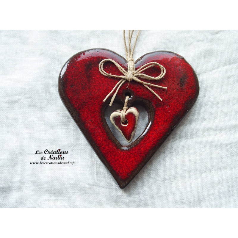 Coeur en faïence rouge pomme d'amour, à suspendre