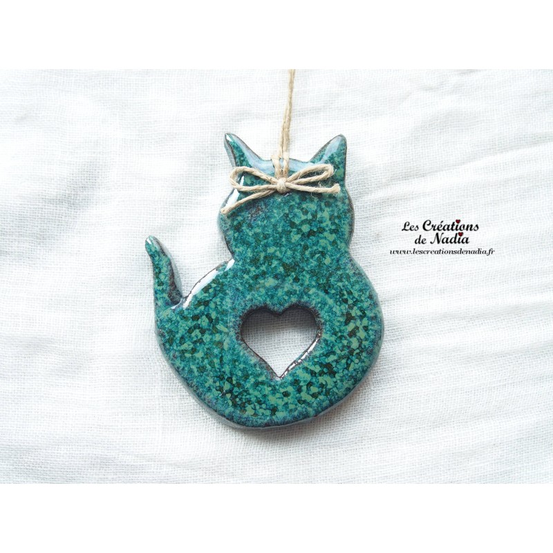 Chat en céramique couleur vert émeraude