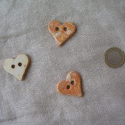 boutons coeurs