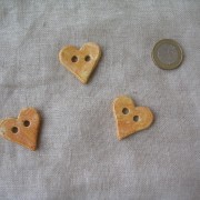 boutons coeurs