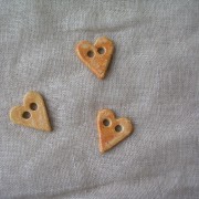 boutons coeurs