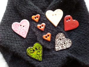bouton coeur en faïence