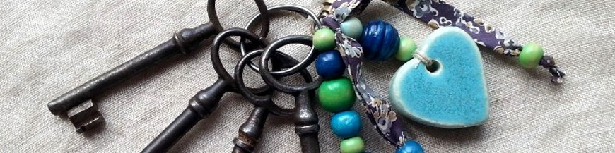 grigris bijoux de sac, porte clefs, créations artisanale d'Alsace